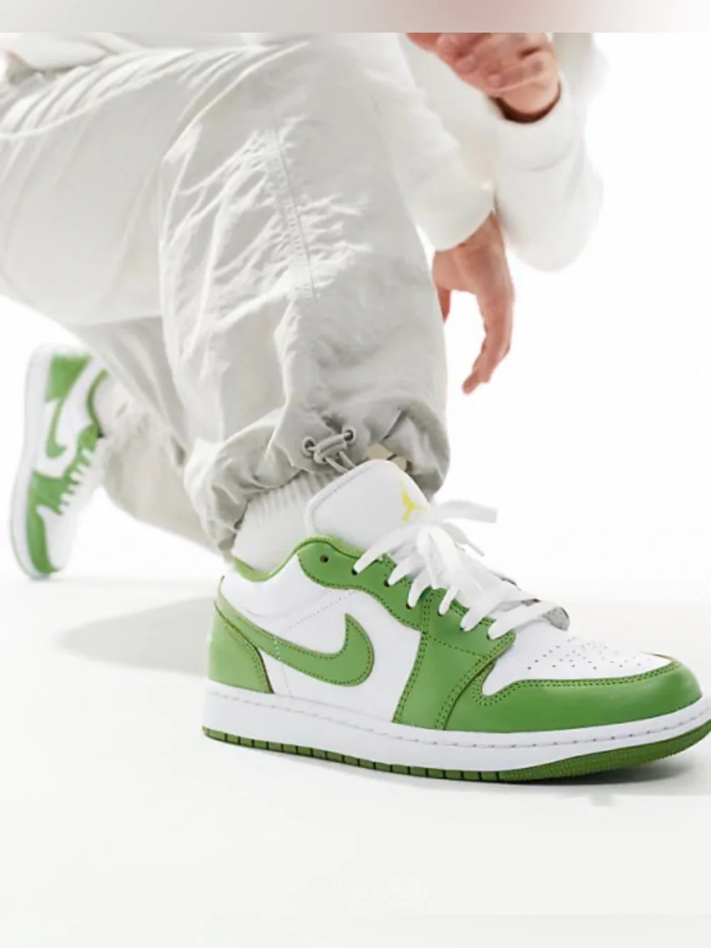 Nike Air Jordan 1 Mid sneakers